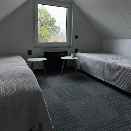 度假居 Summer Breeze House